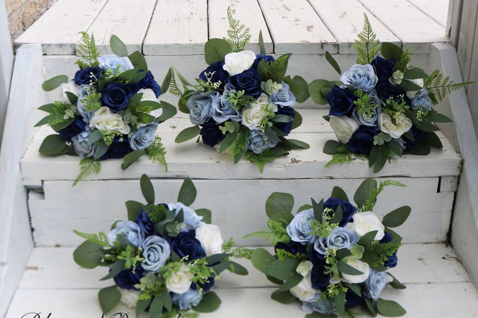 Silk bouquet in blues