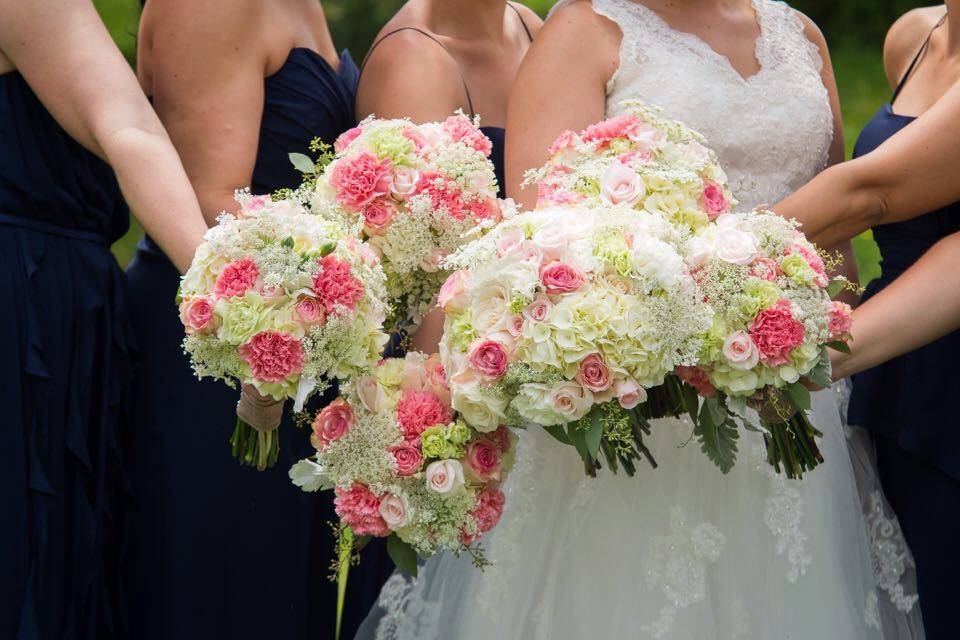 Bridal party bouquets