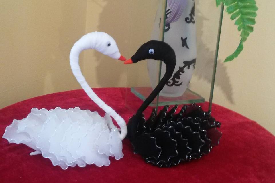 Handmade Nylon Love Swans