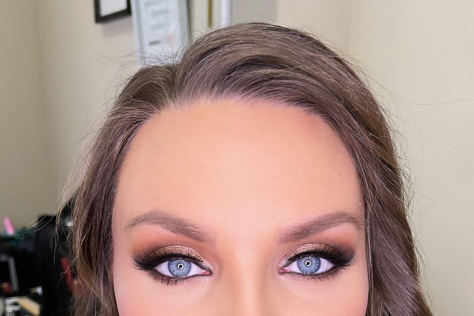 Maternity shoot Makeup