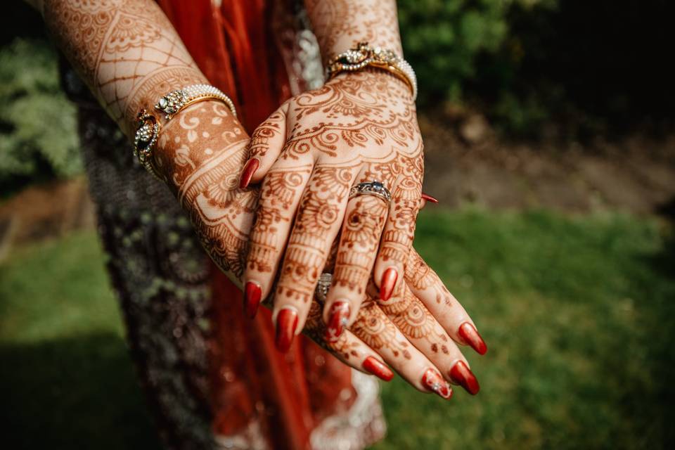 Bridal henna