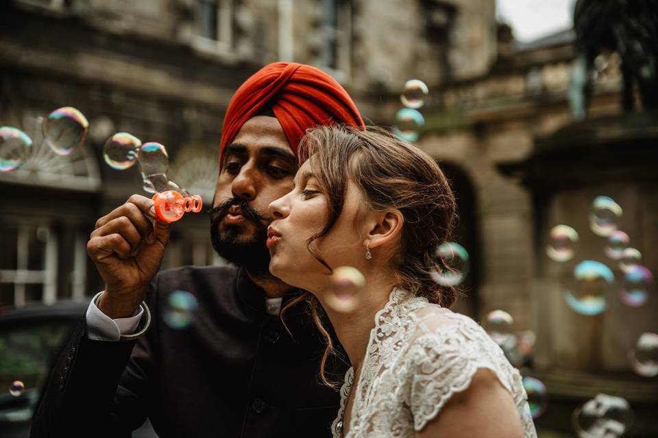 Bride and groom bubbles