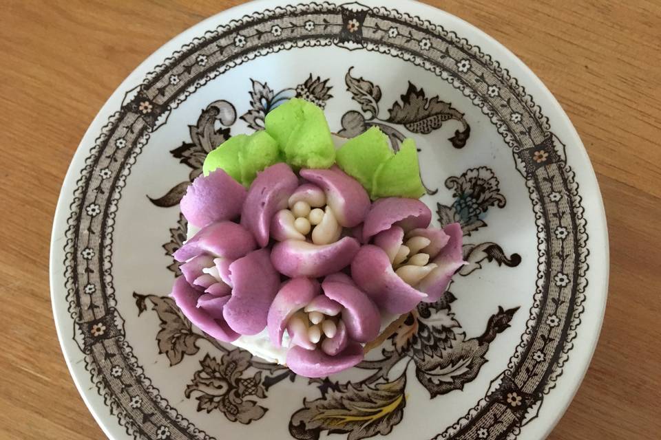 Custom Floral Cupcakes