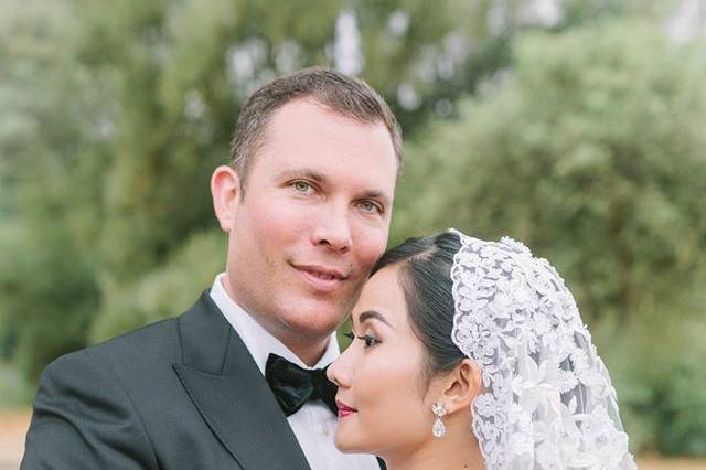 Vancouver, British Columbia bride and groom